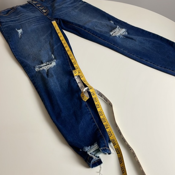 Celebrity Pink 5- Button Fly Factory Distressed Skinny Jeans- size 30 - Picture 11 of 11